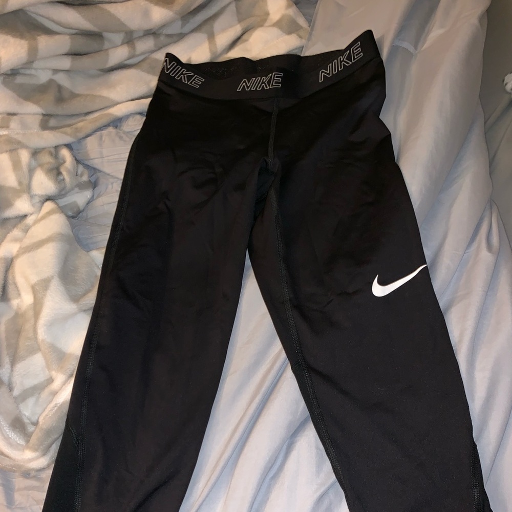 Nike Dri Fit cropped leggings